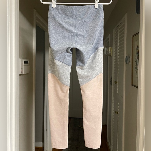 EUC Outdoor Voices 7/8 Springs Leggings - Picture 4 of 6